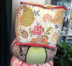 The image for MAKE THIS POUF